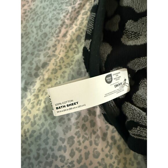 New DKNY Plus Gray Black Leopard Cheetah Beach pool Towel sheet LARGE 34"x64" - Picture 2 of 3
